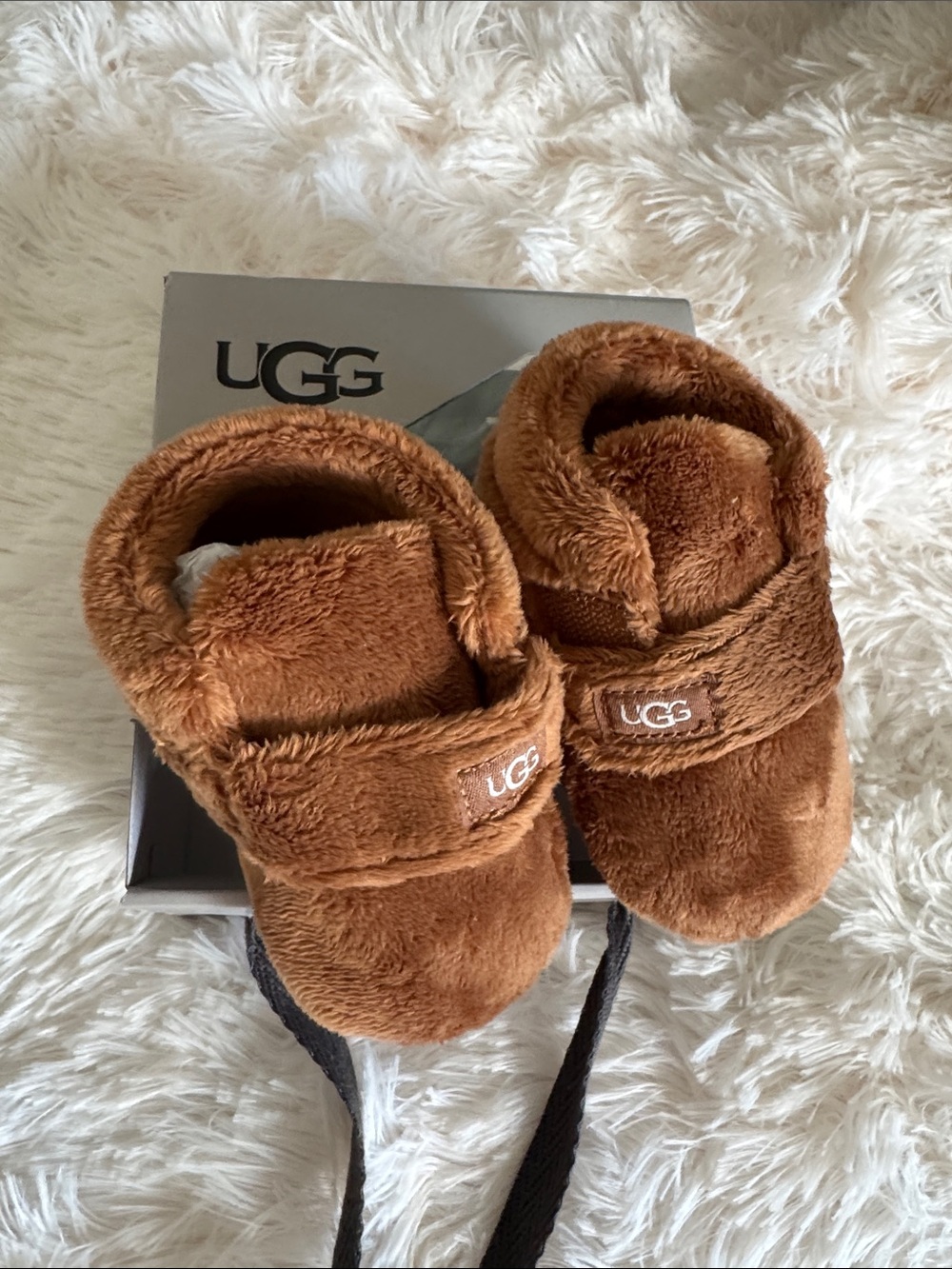 UGG Kids Chestnut Brown Plush Hook-and-Loop Slippers